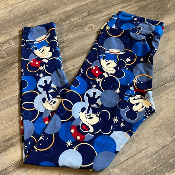 LuLaRoe Pants - NWT LulaRoe x Disney leggings one size